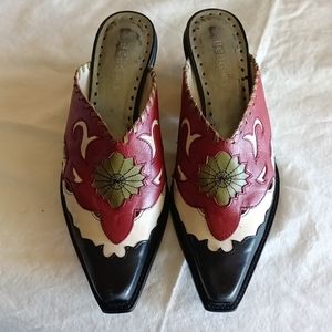 Women's shoes